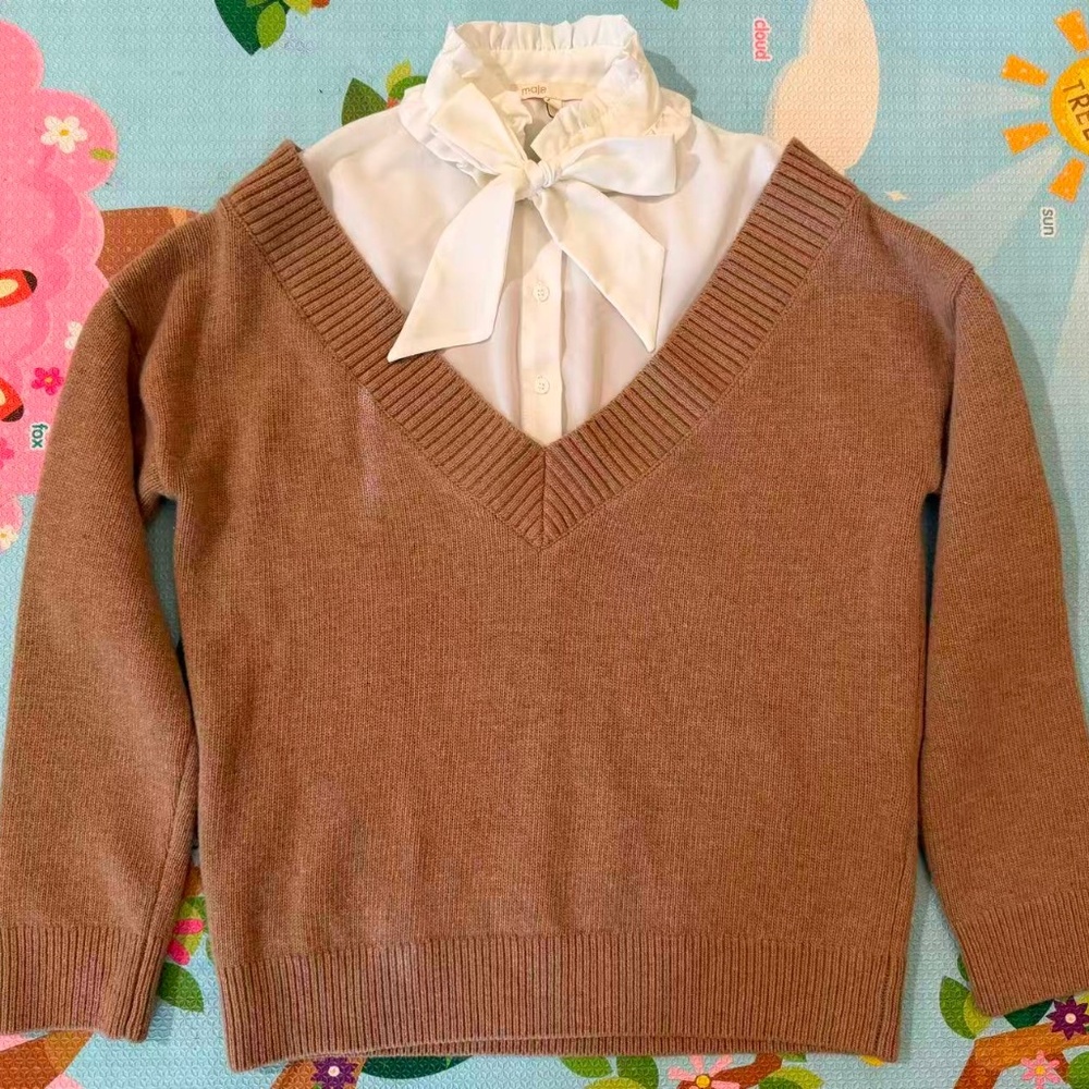 Maje Oatmeal Wool Sweater with Front Bow – Size 2 - Picture 2 of 4